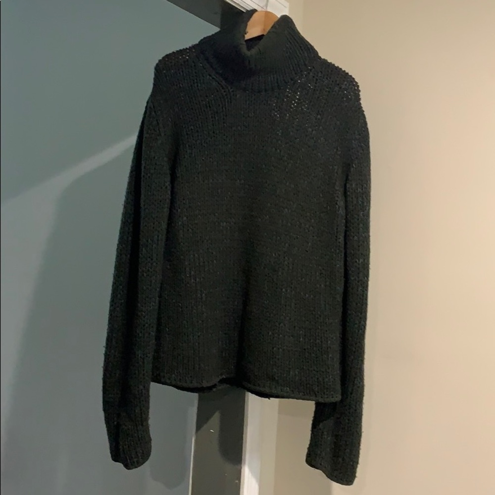 Men’s oversized cozy turtleneck
